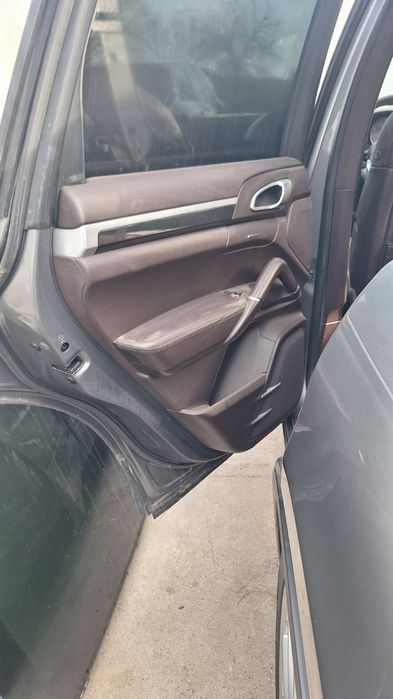 Porsche Cayenne 4.2 TDI V8 , 385 к.с.