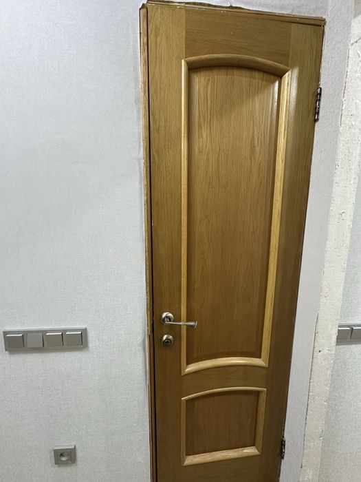 Продам двери межкомнатные б/у