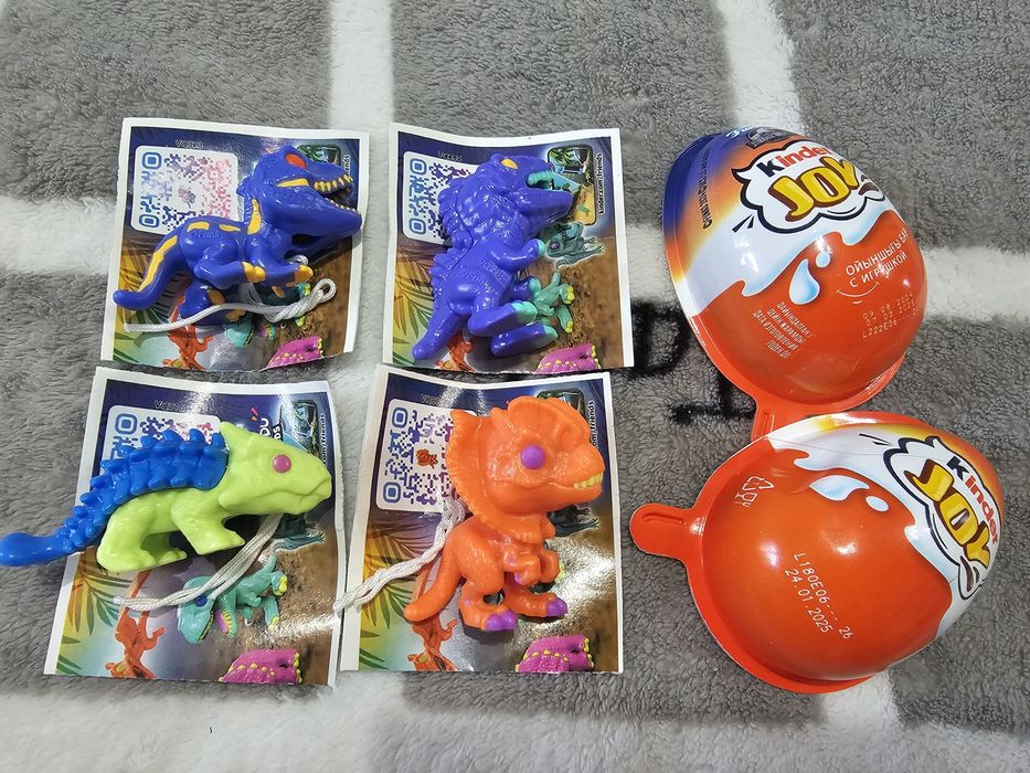 Kinder Joy. Динозавры. Киндер джой.
