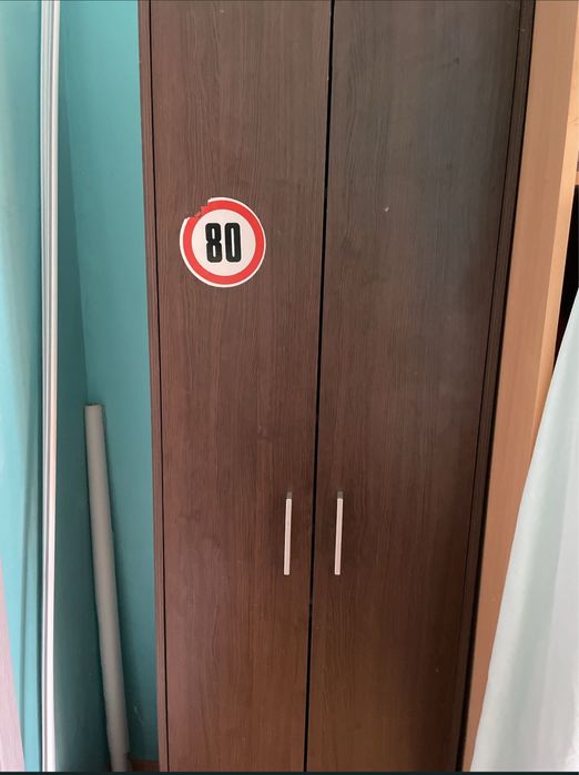 Шкаф кафяв подарък