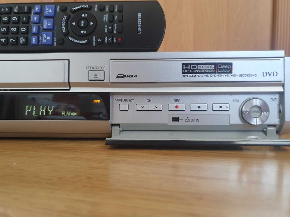 Panasonic DMR-EZ48 VHS-DVD recorder HDMI 1080/HD