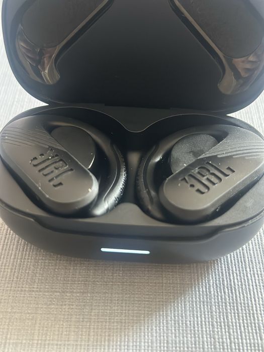 Слушалки jbl endurance peak 3