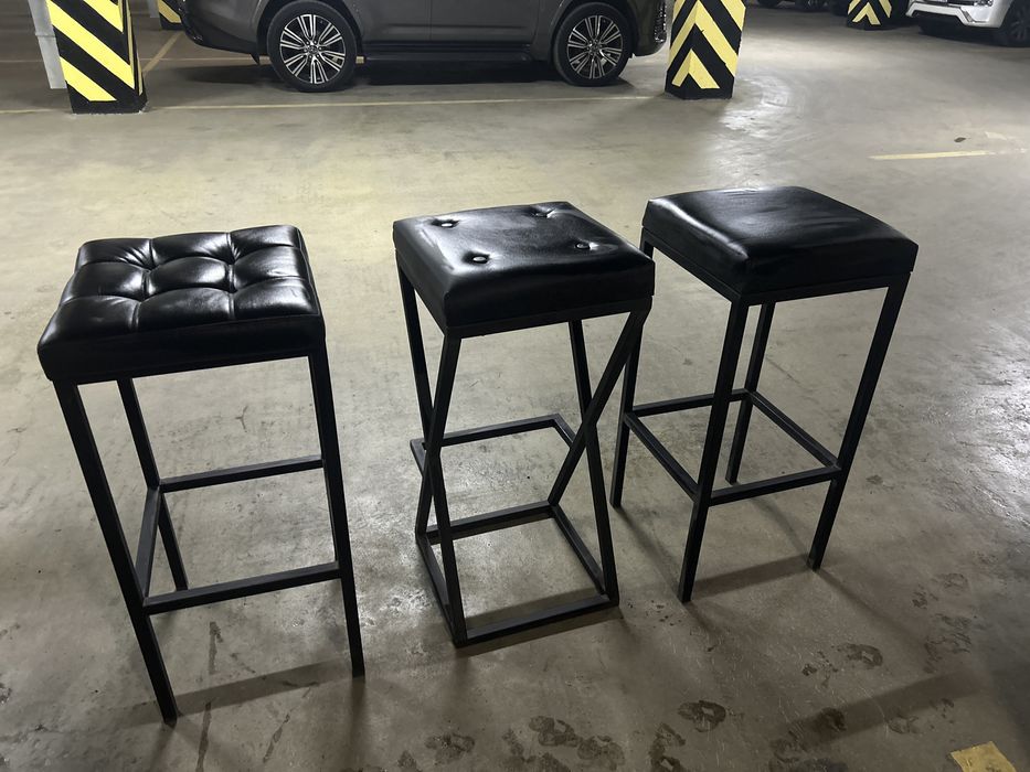 Продам барные стулья