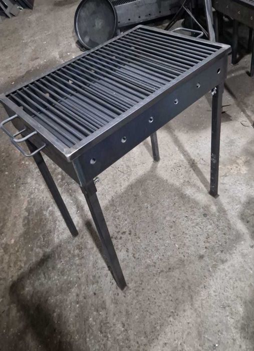 Gratar metic ideal pentru camping 60x40