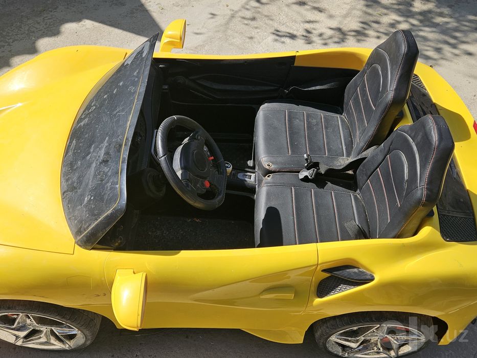 Srochna FERRARI moshincha sotiladi