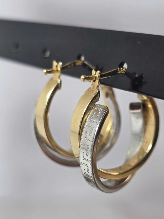 Cercei Bicolori din Aur 14K cu Design Elegant și Finisaj Texturat