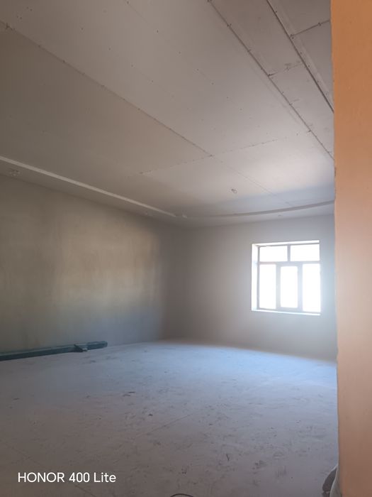 Eshki shahar eski bozor orqasidan hovli sotiladi