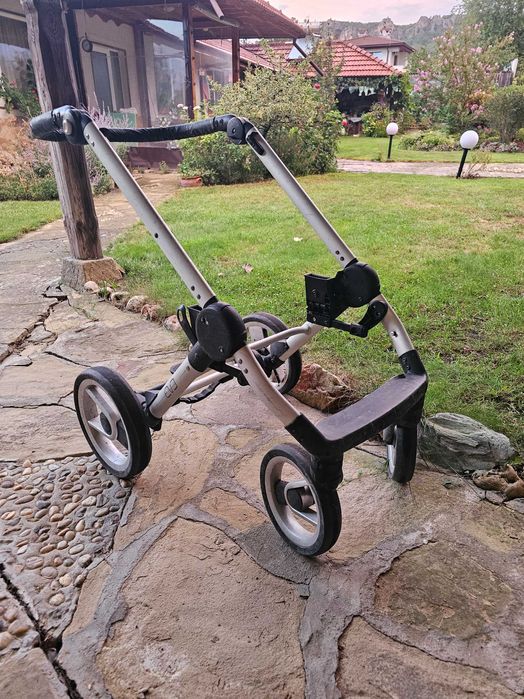 Mutsy EVO - шаси