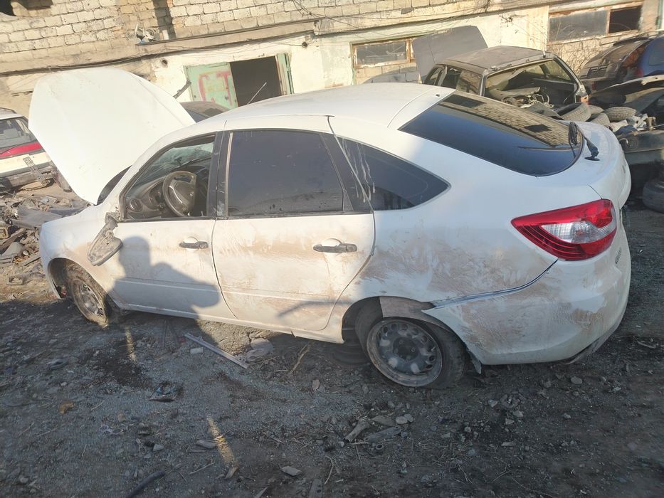 Лада гранта ФЛ по запчастям