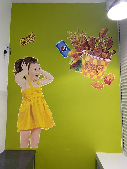 Роспись стен, художник