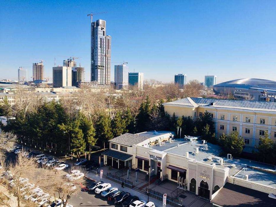 srochna uy sotiladi Narxoz inst oldida