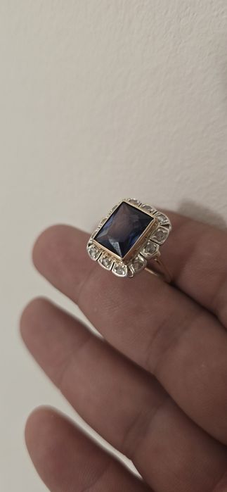 Inel 14 k safir si diamante