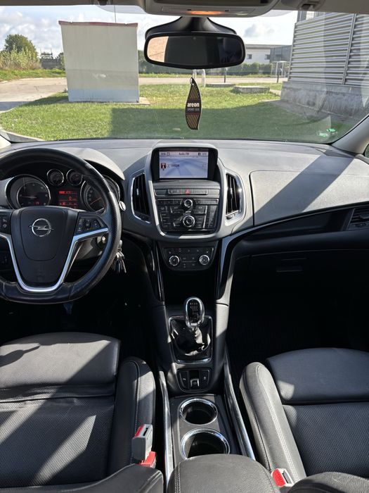 Opel Zafira C , 2013 - 7 locuri