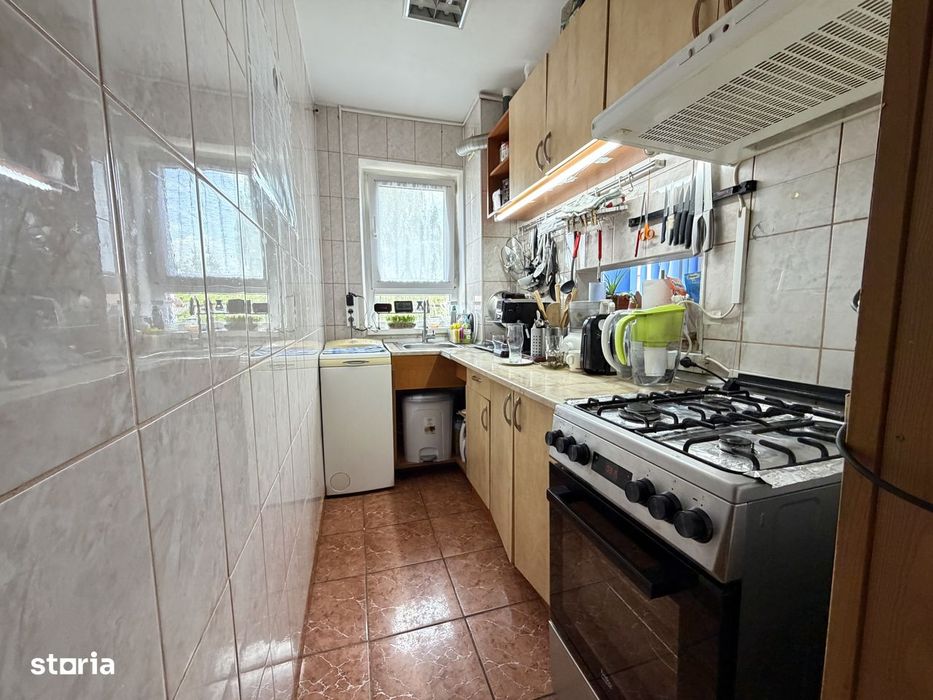 Apartament trei camere, zona Gemenii-Florilor.