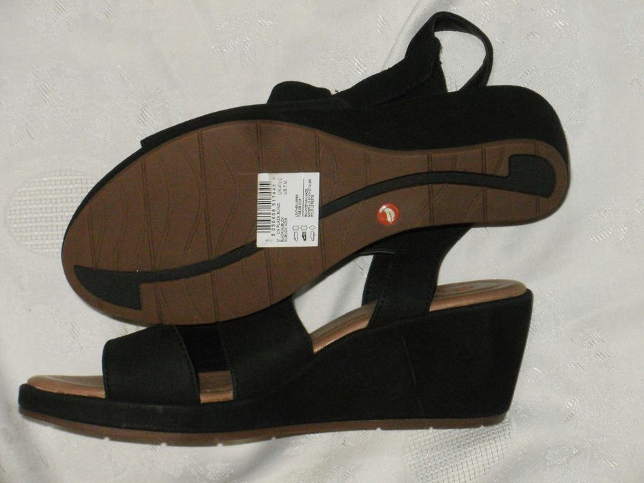 CLARKS нови естествен набук 37и1/2