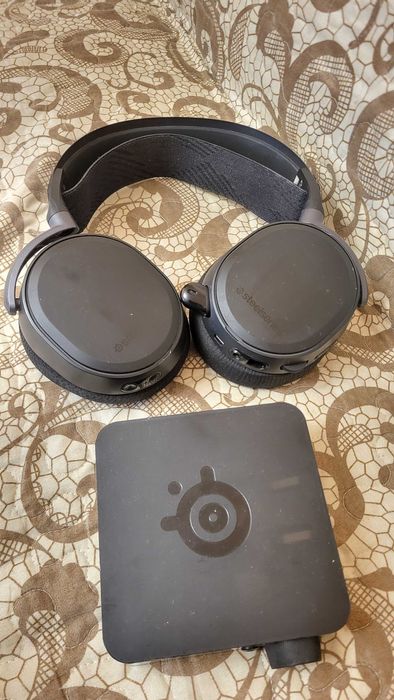 SteelSeries Arctis Pro Casti gaming wireless  fuctionale +receptor PC