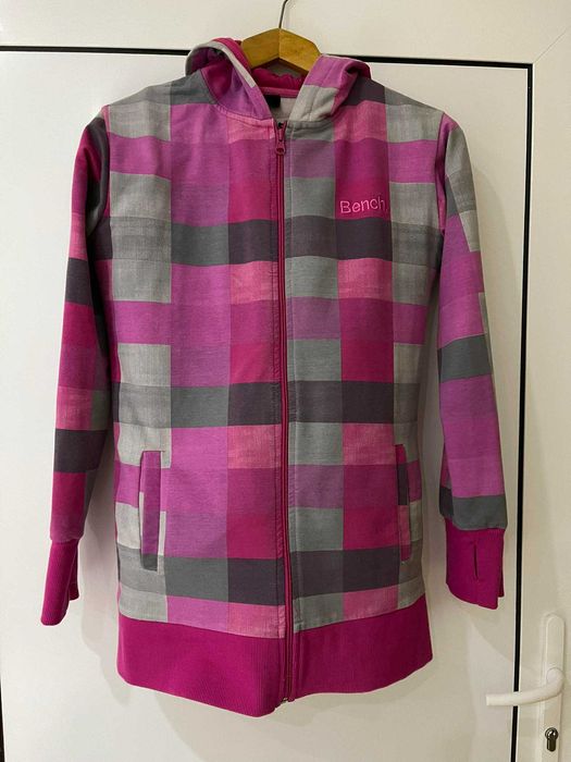 Дамски розов суитчър