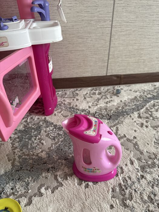 Продаю Кухню детская игрушечная