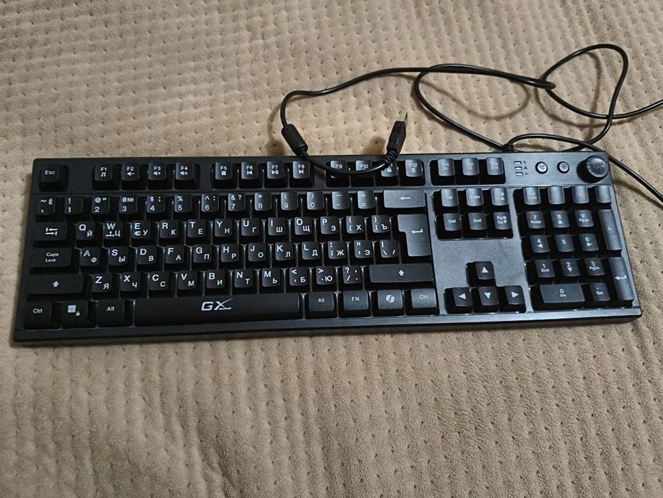 Клавиатура Genius игровая, новая.