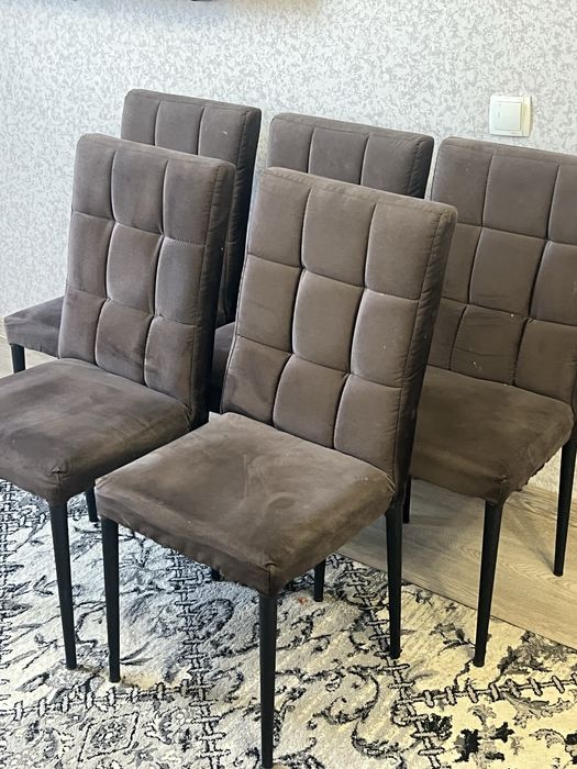 Продам  6 стульев