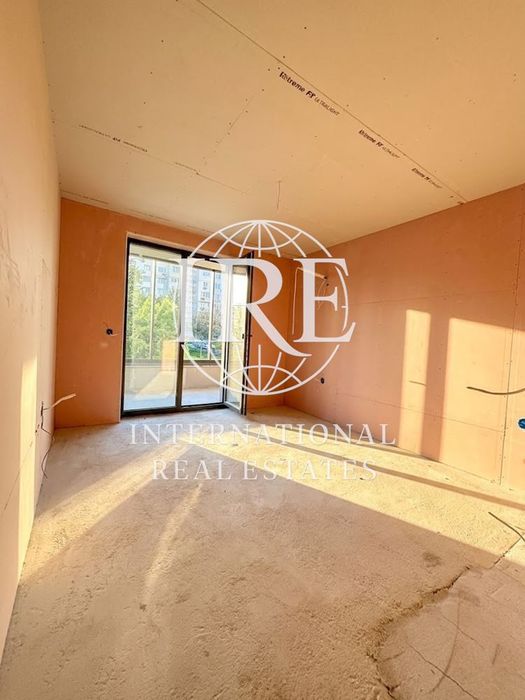 Двустаен апартамент в нова сграда с асаньор 72 кв. Владислав Варненчик