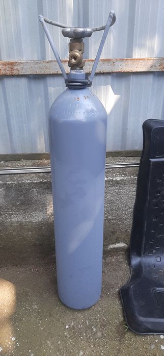 Butelii co² și corgon  10l. 15 l .pline 24/24, 7/7