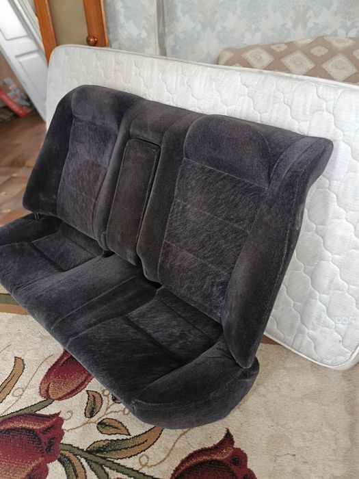 Продам сиденье на toyota windom