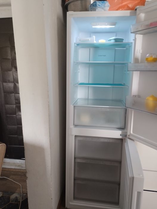 Срочно продам холодильник