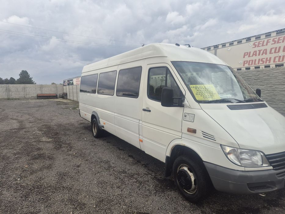 Vand Microbuz Sprinter 23 locuri
