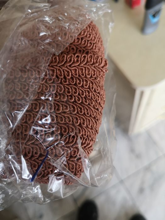 Продавам 100метра ширит