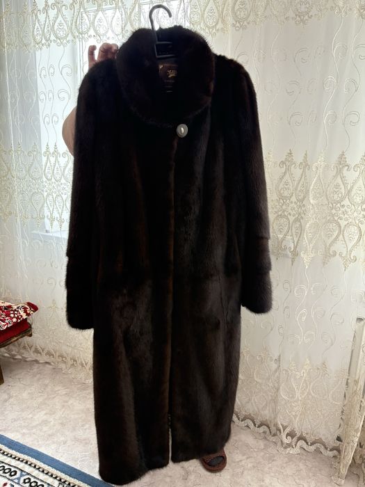 Продам норковую шубу