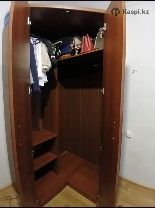 Срочно продам шкаф и комод!