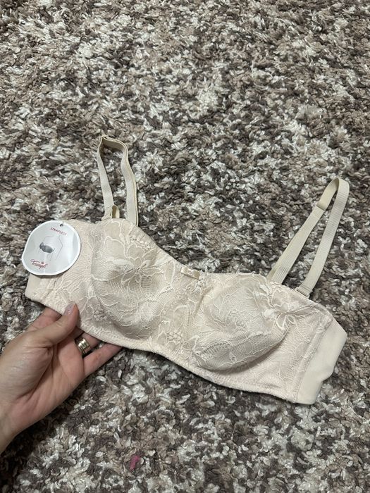 Sutien nou crem Triumph 75B