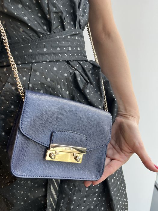 Елегантна чанта Furla