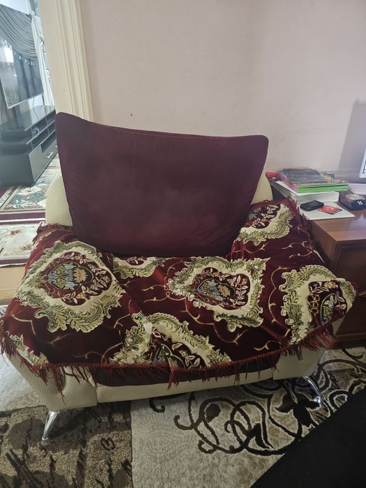 Кресло билан диван