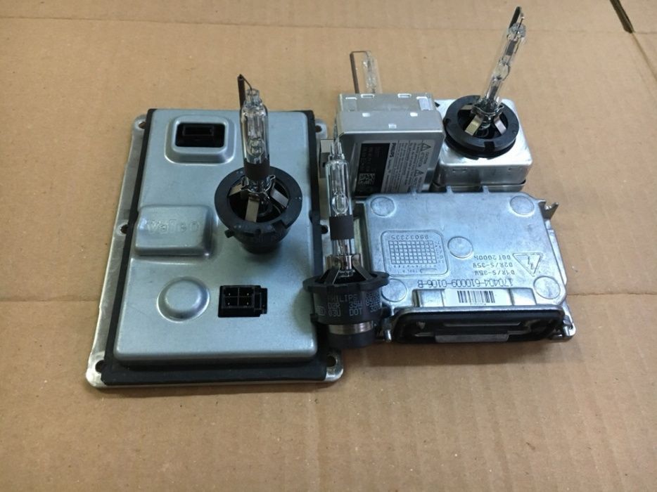 Xenon D1s D2s D2r D3s D5s D4s becuri Philips / Osram Germany