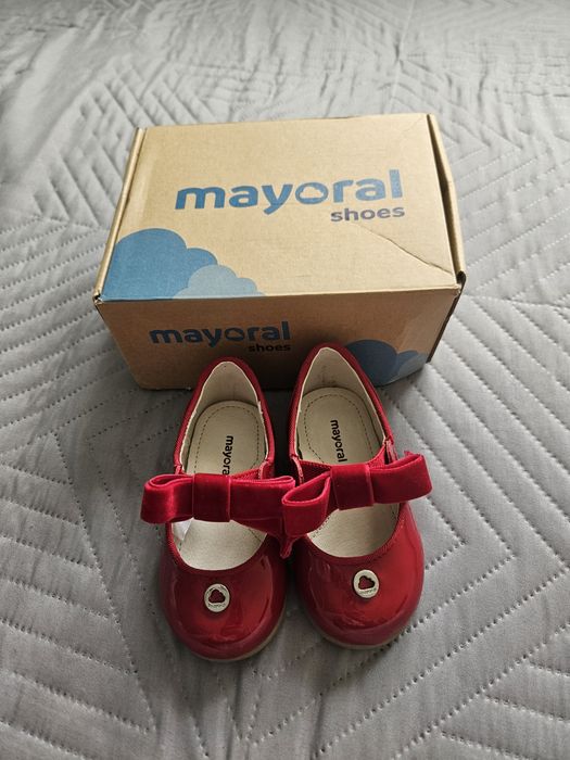 Обувки за бебе 0-12 месеца