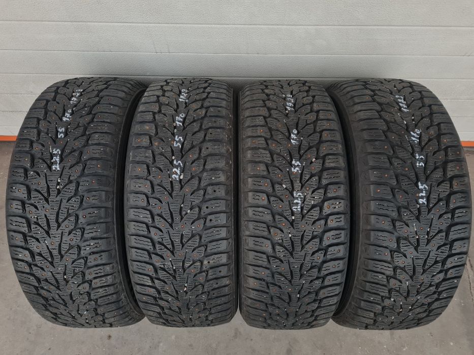 Зимни гуми 4 броя KUMHO WinterCrafy 225 55 R17 дот 1723
