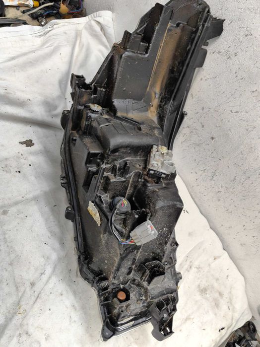 Оригинален фар Тойота  Toyota Hilux Full Led