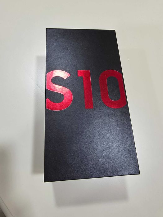 Мобилен телефон SAMSUNG S10