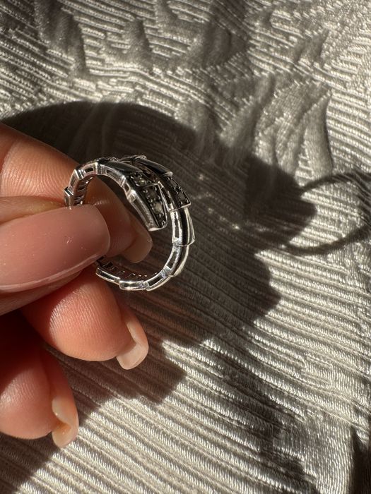 Кольцо с бриллиантами BVLGARI SERPENTI