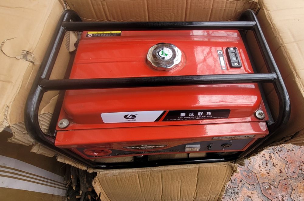 Генератор 3 кВт Сотилади