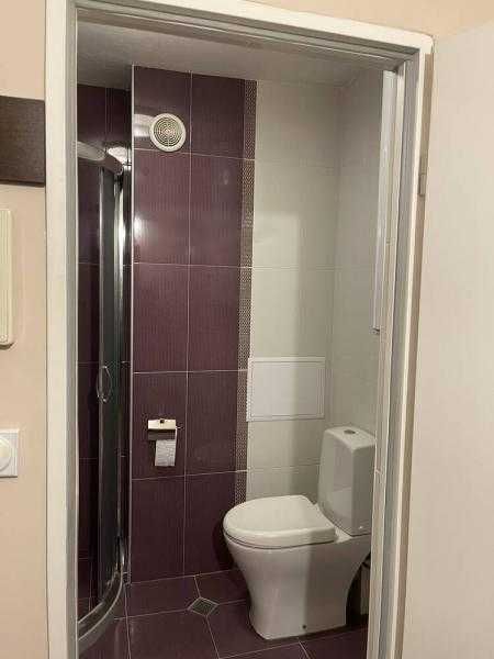 Дава се под наем Двустаен апартамент в Бургас, Меден рудник - зона А - 52 кв.м за 280.5 € - Снимка #6