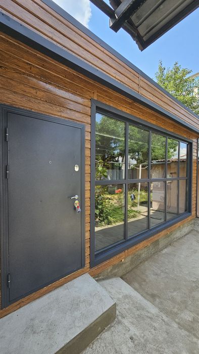 Контейнер под торговый бутик