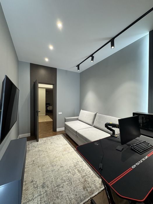 Продам 4-комн. квартиру