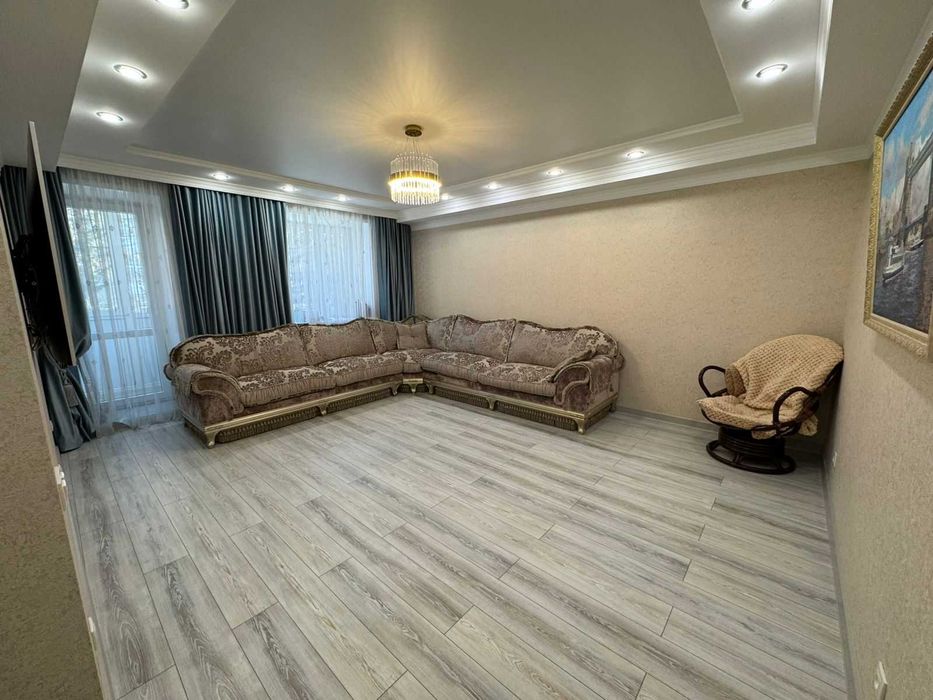 Продается 2 комн кв Сатпаева,16