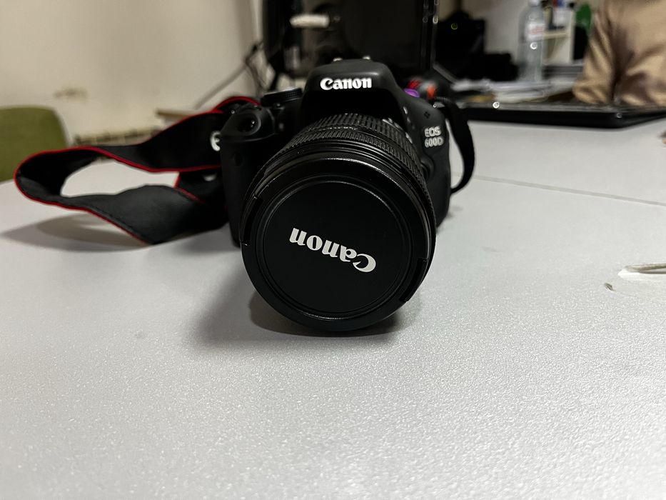Продам камеру canon 600d
