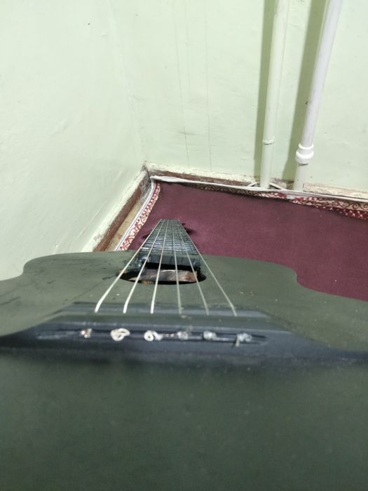 Gitara Kilassik 400000 soʻm