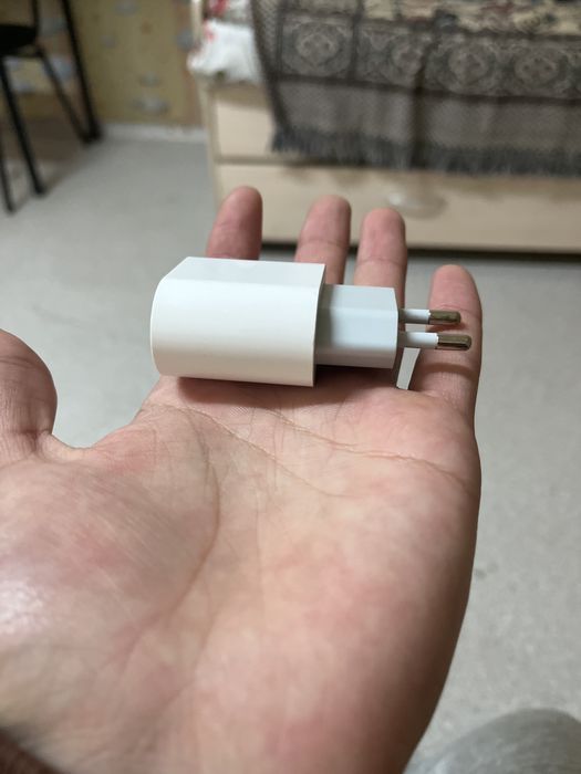 продам оригинальный адаптер apple