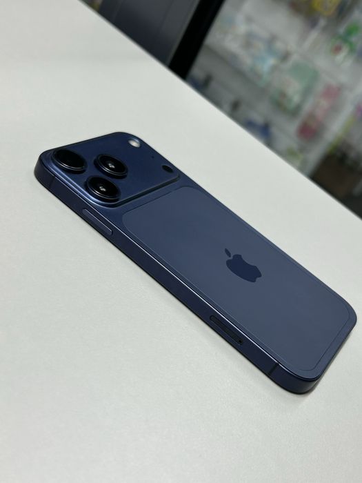 iPhone XR курпусе 17 pro